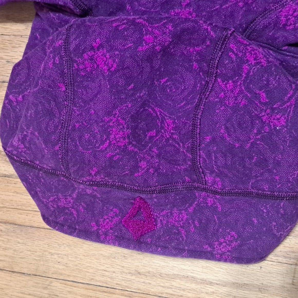 IVIVVA by Lululemon - Maroon Hooded Zip Up Sweater - Size 12 Girl - Picture 4 of 5